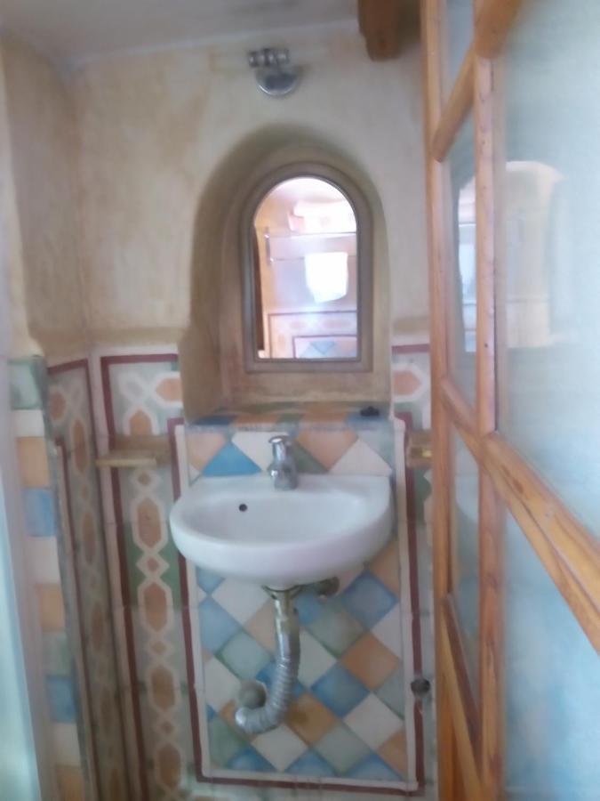 Hostal Gernika Chefchaouen Δωμάτιο φωτογραφία
